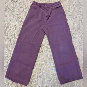 Super cute purple pants!